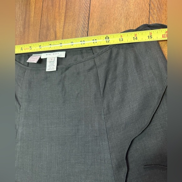 Nine West 100% Linen Black Skirt with White Floral Embroidery Size 8 - Picture 7 of 7